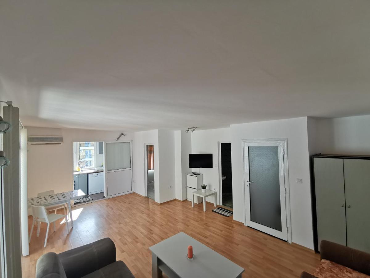 Апартаменты 4Th Floor Бургас Экстерьер фото